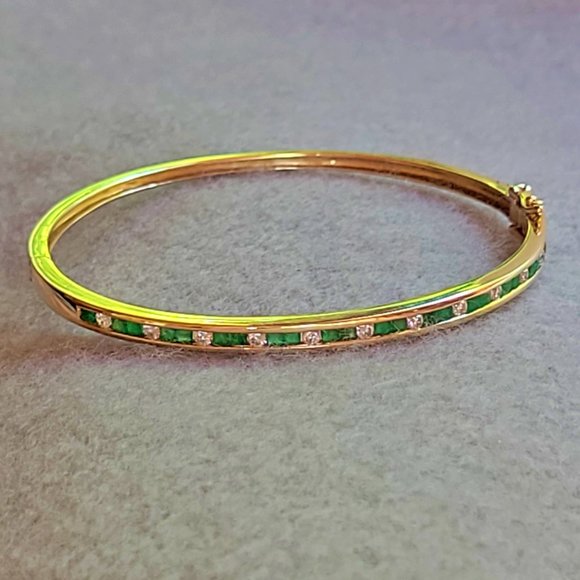 14K Gold Diamond and Emerald Bangle Bracelet - make an offer - Picture 13 of 15